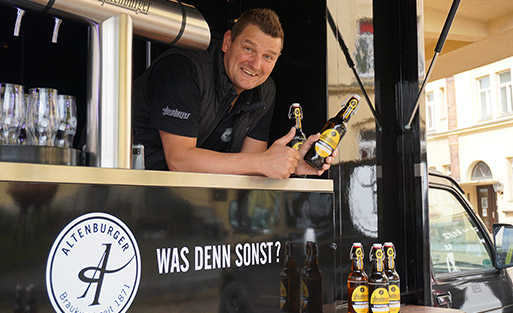 Biersommelier David Sperling mit dem neuen Saisonbier